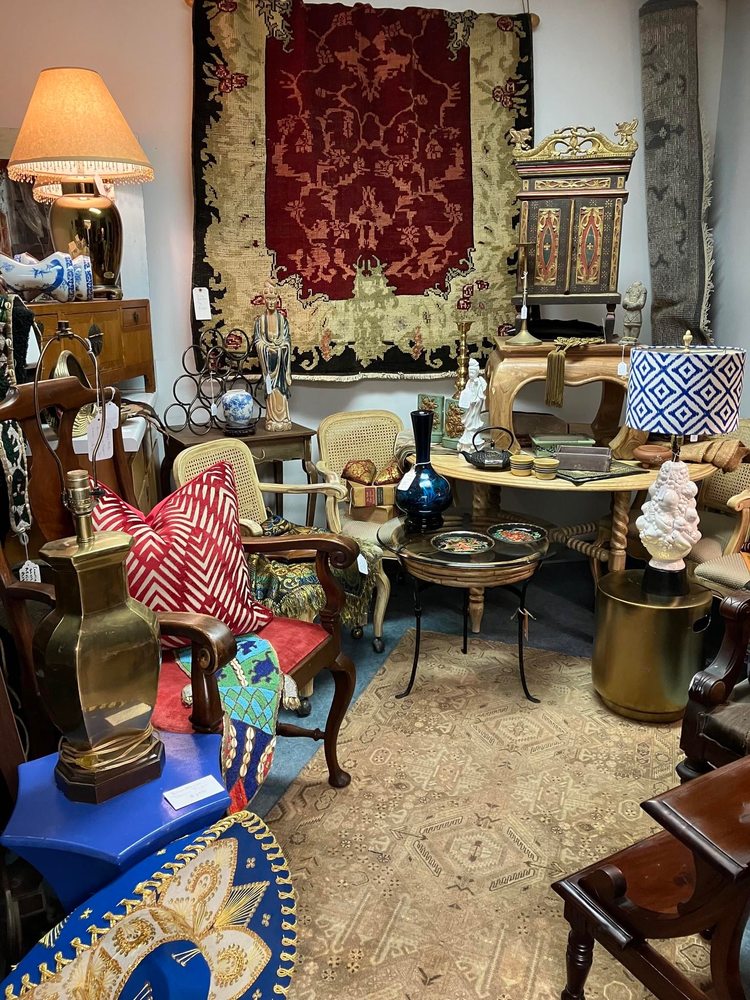 PUCK’S VINTAGE INTERIORS & GOBLIN MARKET Updated September 2024 128