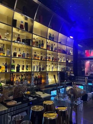 Best Bar by null