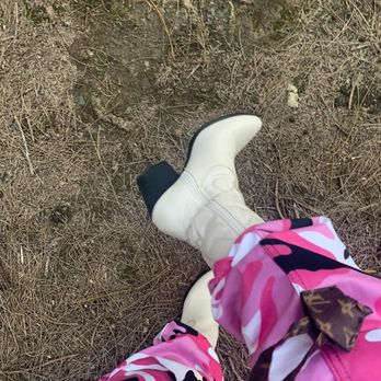 Phallic Rock - No heels next time lol - Landmarks & Historical Buildings Near Me - Kalaheo, Hawaii Phallic Rock - No heels next time lol - Landmarks & Historical Buildings Near Me - Kalaheo, Hawaii