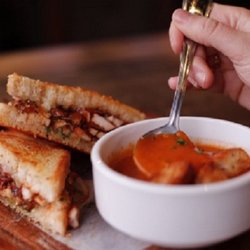 The Henry - The JRG Public House Feature Menu December 5 - 11, 2016