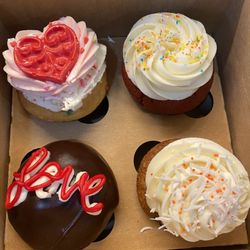Cupcake Charlie's
