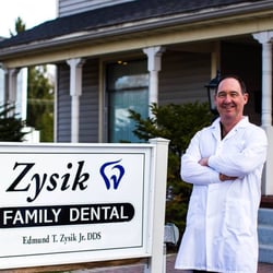 Zysik Dental: Edmund Zysik Jr, DDS - We make great smiles. Call 315-842-4071 for an appointment.