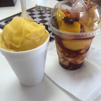 La Michoacana Bonita - Medium nieve (mango y sandia) Mangoniada (mango y limon) - Ice Cream & Frozen Yogurt Near Me - Riverside, California
