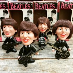 POP Weasel - Fab Four! Vintage Remco Beatles dolls