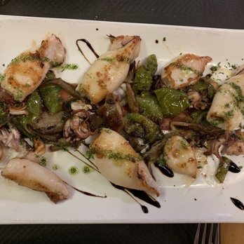 Triku Harri - Baby squid and peppers. - Tapas Bars Near Me - Donostia, SS