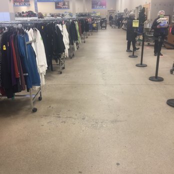 Goodwill Store & Donation Center - Random aisle - Thrift Stores Near Me - Northbrook, Illinois