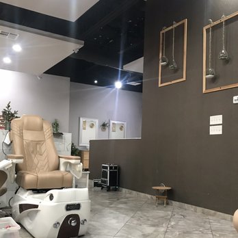 Q Nails and Spa - Pedi station - Nail Salons Near Me - Richardson, Texas