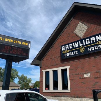 Brewligans Public House - Outside - Sports Bars Near Me - Trenton, Michigan