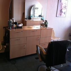 Natural Nail Services By Aretha - Hair station