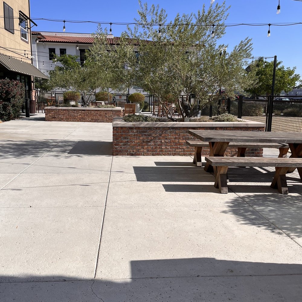 Oxford Suites Paso Robles - Outdoor area - Hotels Near Me - Paso Robles, California Oxford Suites Paso Robles - Outdoor area - Hotels Near Me - Paso Robles, California