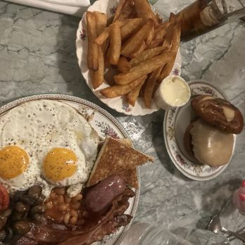 Lord's - Full English Breakfast and Burger - British Near Me - New York, New York
