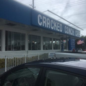 Cracked Conch Cafe - Front of the restaurant - Seafood Near Me - Marathon, Florida