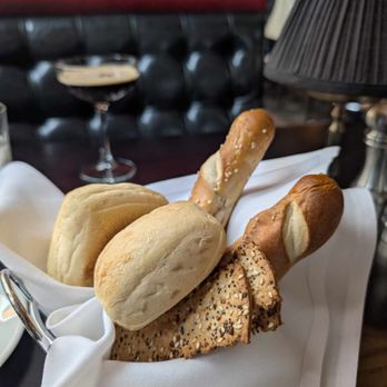 Hyde Park Prime Steakhouse - Assortment of 6 rolls - Steakhouses Near Me - Indianapolis, Indiana