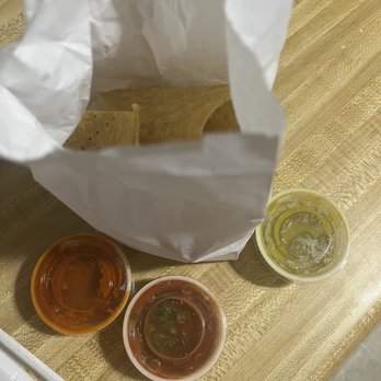 Los Cantaritos Authentic Mexican Restaurant - Sauces and free chips - Mexican Near Me - Kenosha, Wisconsin Los Cantaritos Authentic Mexican Restaurant - Sauces and free chips - Mexican Near Me - Kenosha, Wisconsin