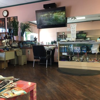 J Cut Barber - Big screen TV, waiting area. - Barbers Near Me - Northridge, California J Cut Barber - Big screen TV, waiting area. - Barbers Near Me - Northridge, California
