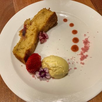 Brix - Rhubarb Cobbler - New American Near Me - Napa, California
