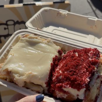 Cinnies - Original cinnie and special monthly flavor - Bakeries Near Me - Los Angeles, California