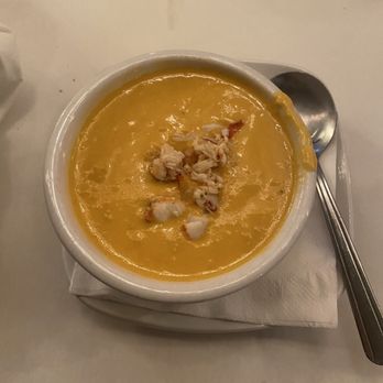 Bennett's Chop & Railhouse - Lobster bisque - American Near Me - Saint Paul, Minnesota Bennett's Chop & Railhouse - Lobster bisque - American Near Me - Saint Paul, Minnesota