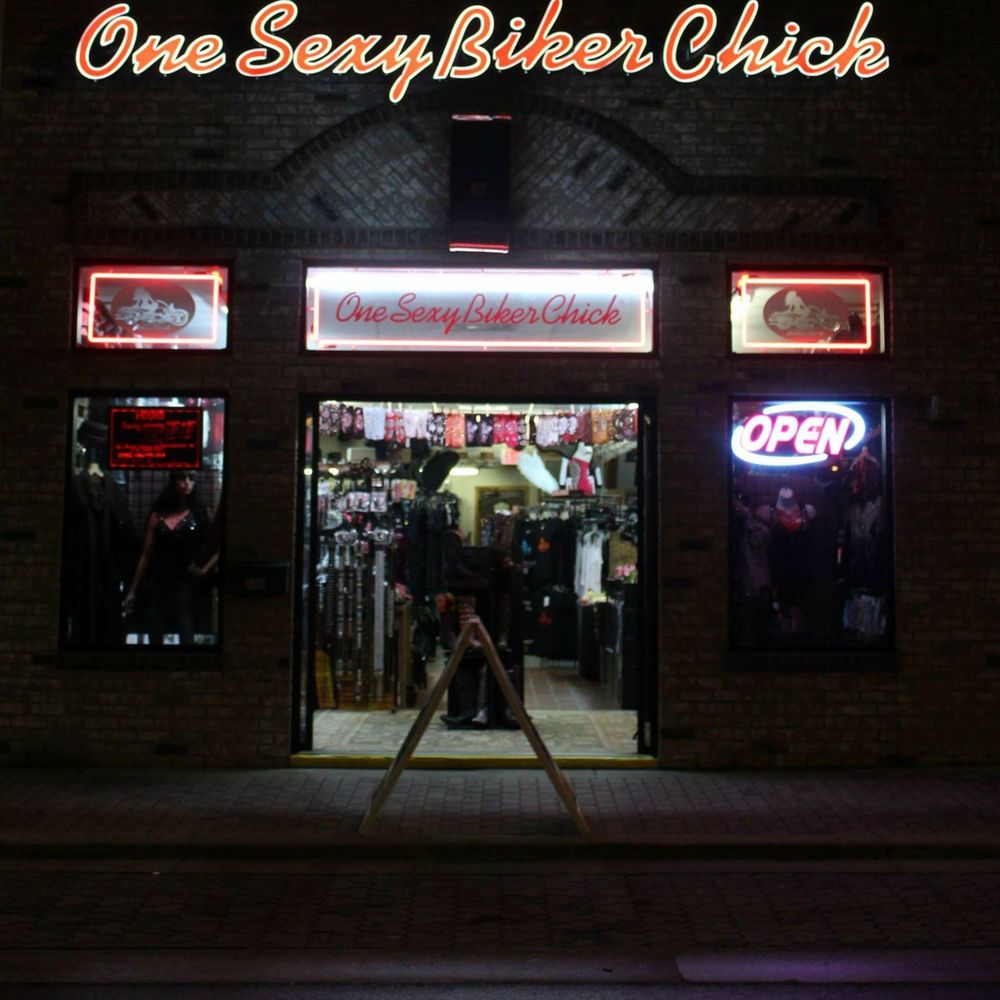 One Sexy Biker Chick - Women's Clothing Near Me - Daytona Beach, Florida One Sexy Biker Chick - Women's Clothing Near Me - Daytona Beach, Florida