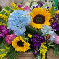 Fantasy Flowers of Lakewood Ranch