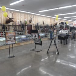 C-A-L Ranch Stores - Gun and Ammo Counter
