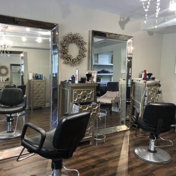 Studio Suites - 3 suit salon - Hair Salons Near Me - Indian Head Park, Illinois Studio Suites - 3 suit salon - Hair Salons Near Me - Indian Head Park, Illinois