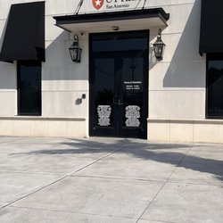 UT Health Shavano - Building sign