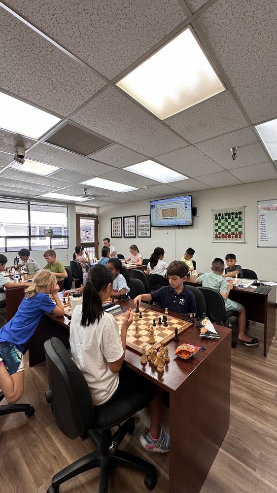 Temecula Chess Club Logo