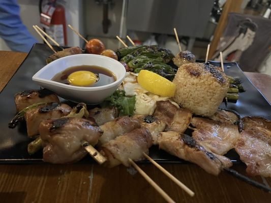 Mochiron Izakaya by null