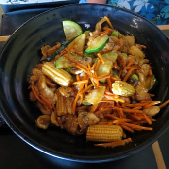 Fire Bowl Cafe - classic Chinese chicken dish with thai vegetables....3 stars for it'sblandness. - Chinese Near Me - Round Rock, Texas Fire Bowl Cafe - classic Chinese chicken dish with thai vegetables....3 stars for it'sblandness. - Chinese Near Me - Round Rock, Texas