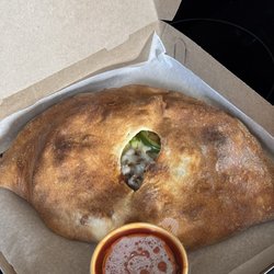 Avellinos - The Works Calzone