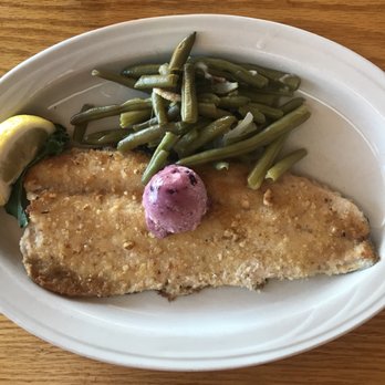 Pisgah Inn - Trout w/ Green Beans - Hotels Near Me - Waynesville, North Carolina Pisgah Inn - Trout w/ Green Beans - Hotels Near Me - Waynesville, North Carolina