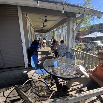 FoodHeads - Front porch seating - Sandwiches Near Me - Austin, Texas FoodHeads - Front porch seating - Sandwiches Near Me - Austin, Texas