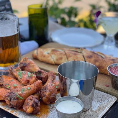 Frankie's Uptown - A Neighborhood Bar by null