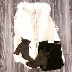 Clothes Mentor - Ontario
