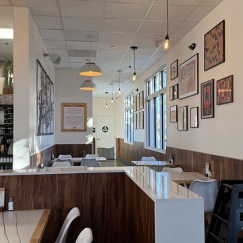 Bushfire Kitchen - Inside seating - American Near Me - Brea, California