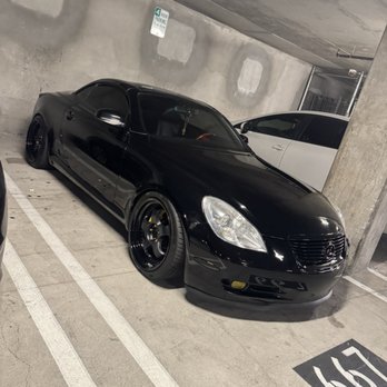 iRepair Auto Body And Paint - Body Shops Near Me - Canoga Park, California