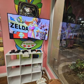 Mosa - Video game - Desserts Near Me - Honolulu, Hawaii