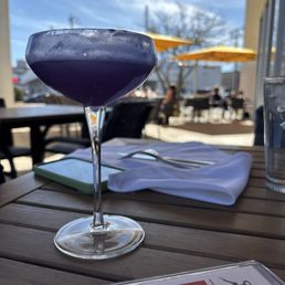 Butterfly effect cocktail (SO GOOD) Butterfly effect cocktail (SO GOOD)