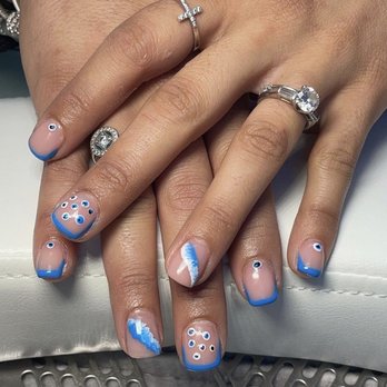 Rosario Nail Bar - Loving my short nails, and the beautiful design Marllene did for me, it was just what I wanted. - Nail Salons Near Me - sebrin, Florida