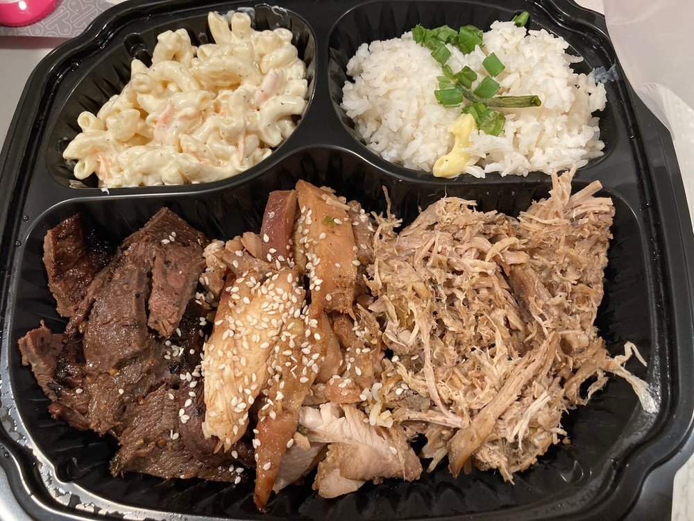 Food from Freddy's Hawaiian Plates