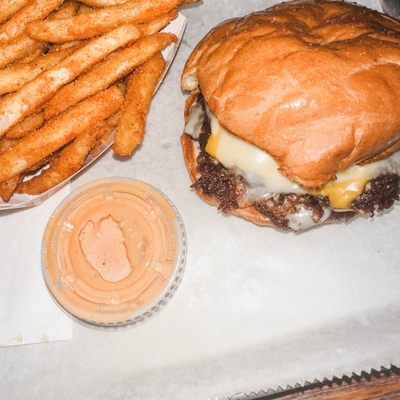Mac's Local Eats by null