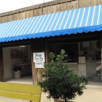 Britt's Donuts - Out Front - Donuts Near Me - Carolina Beach, North Carolina