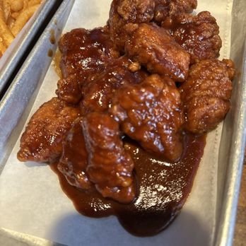 East Coast Wings + Grill - 10 count boneless honey bbq - American Near Me - Bartlett, Tennessee East Coast Wings + Grill - 10 count boneless honey bbq - American Near Me - Bartlett, Tennessee