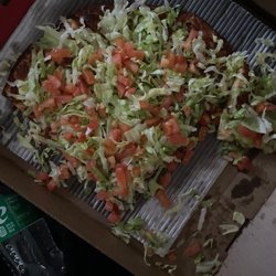 BLT pizza