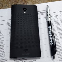 Area Wireless, Verizon Authorized Retailer - Size