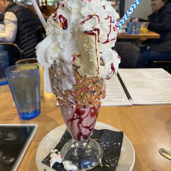 Brownstone Pancake Factory - Strawberry Cheesecake Milkshake - Breakfast & Brunch Near Me - Edgewater, New Jersey