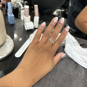 Gloss Nail Bar - Nail Salons Near Me - Houston, Texas