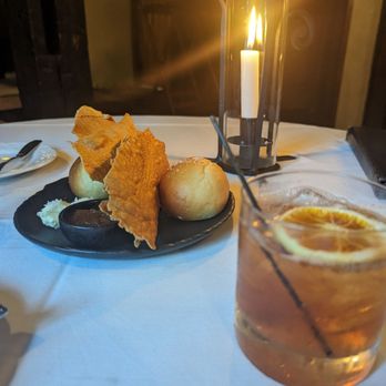 Hyeholde Restaurant - Potato rolls and lavash crackers plus my Scorched Earth cocktail - New American Near Me - Coraopolis, Pennsylvania Hyeholde Restaurant - Potato rolls and lavash crackers plus my Scorched Earth cocktail - New American Near Me - Coraopolis, Pennsylvania