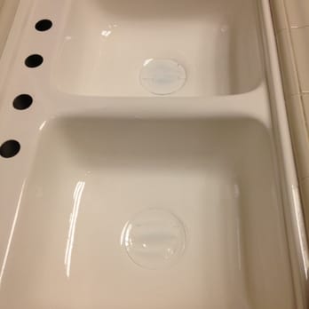 VIP Construction - Old sink was horrible,10 years took it's toll,scratched an chipped. VIP refinished it in a few hours and it looks great. - General Contractors Near Me VIP Construction - Old sink was horrible,10 years took it's toll,scratched an chipped. VIP refinished it in a few hours and it looks great. - General Contractors Near Me